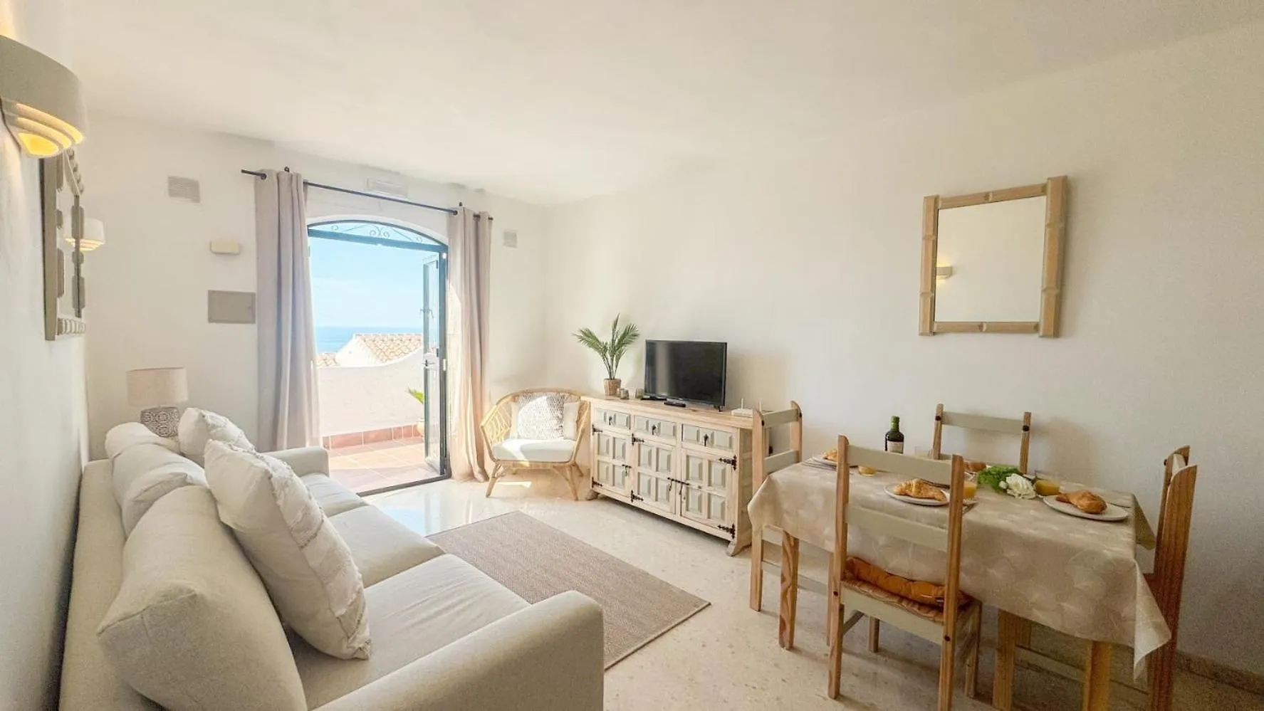 La Casa Croft Apartment Nerja